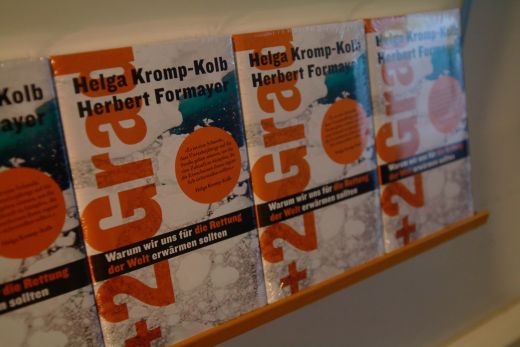 Buchlessung der Klimaforscher Helga Kromp-Kolb und Herbert Formayer im Büro von Global 2000 