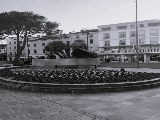 Fliegerdenkmal in Desenzano del Garda am Gardasee